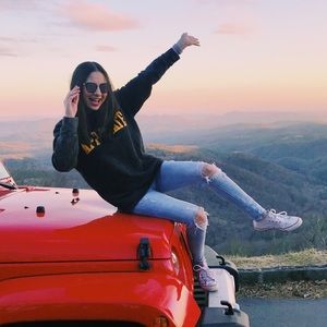 Meet your Posher, Analese